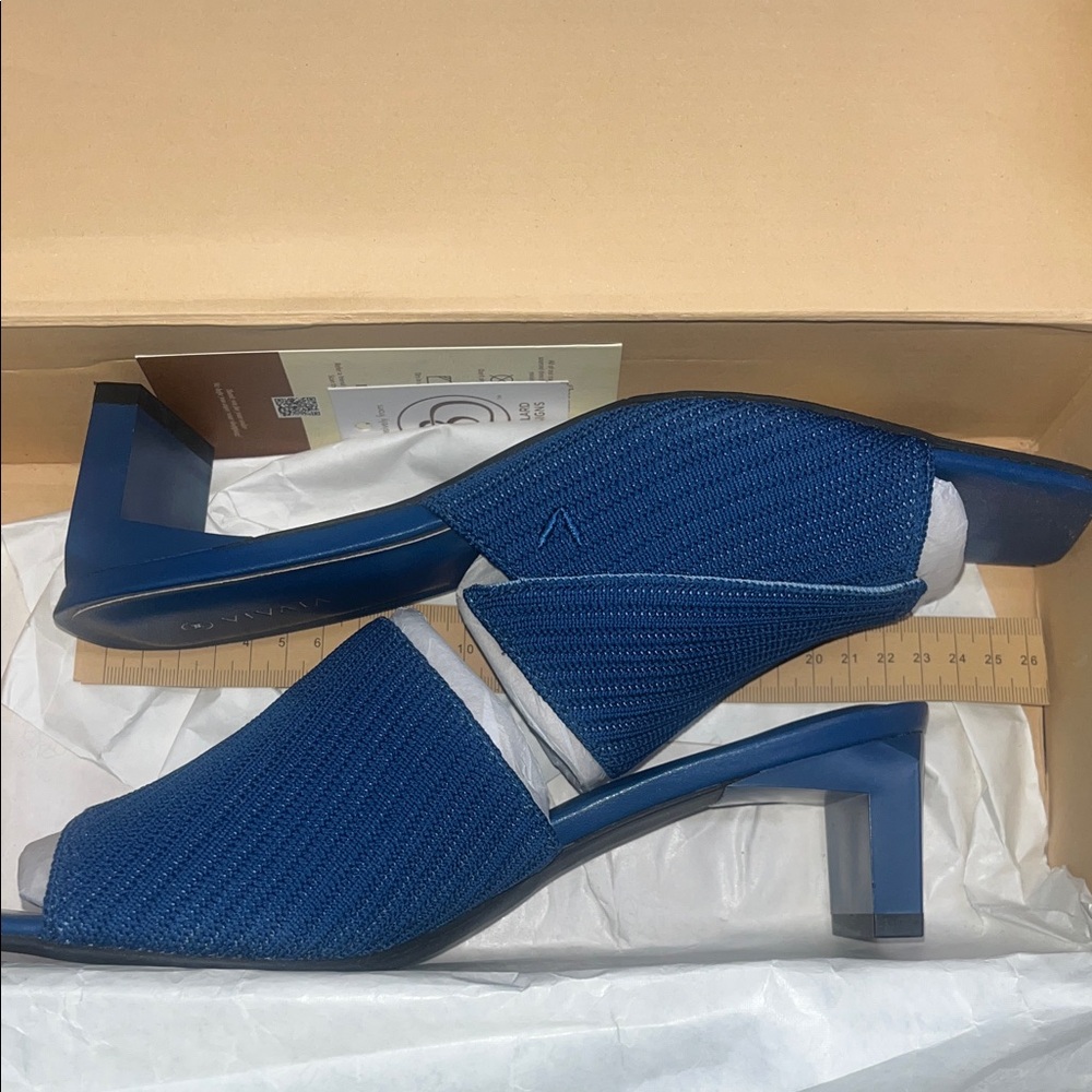 VIVAIA Square-Toe Block Heel Sandals - Picture 13 of 13